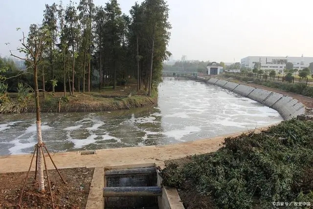 硅酮消泡剂在水处理中的运用 硅酮消泡剂在水处理中的运用
